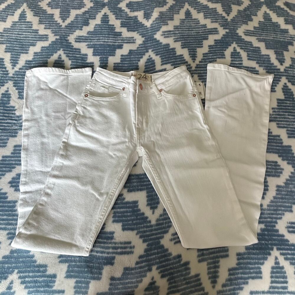 Free People We The Free White High Rise Flare Jeans Size 24 US 0/XS
